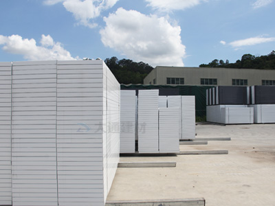 大通建材施工圍擋一般多少錢一米？批發(fā)有優(yōu)惠嗎？