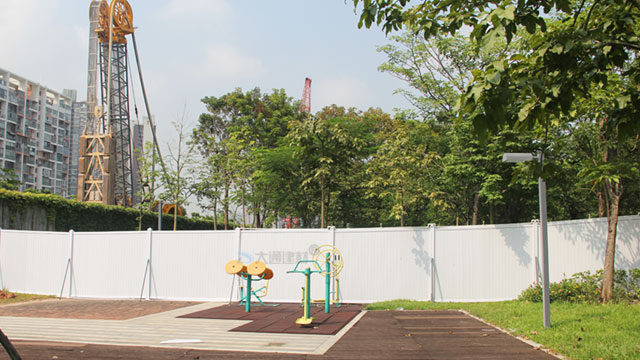 深圳工程施工外圍PVC圍擋 白色PVC圍擋工程案例-市政PVC圍擋-深圳市大通建材有限公司鋼圍擋生產定制廠家